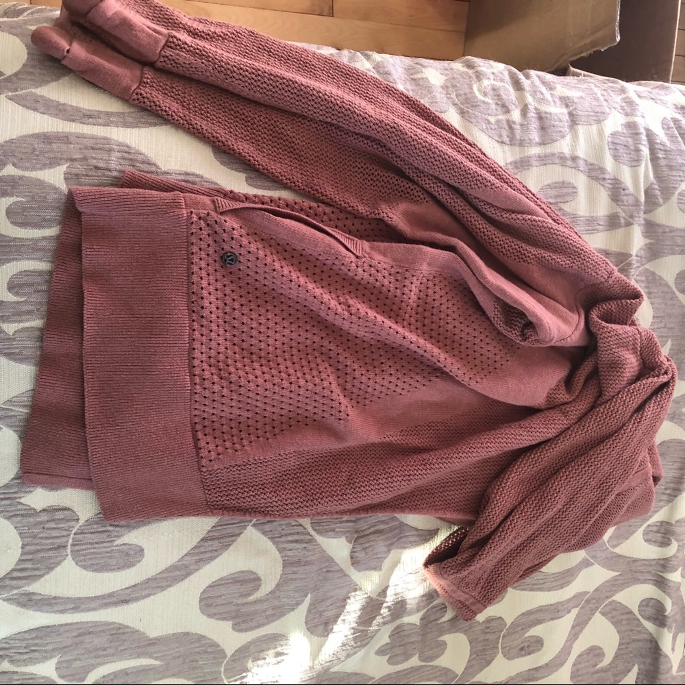 Lululemon mauve open back cardigan